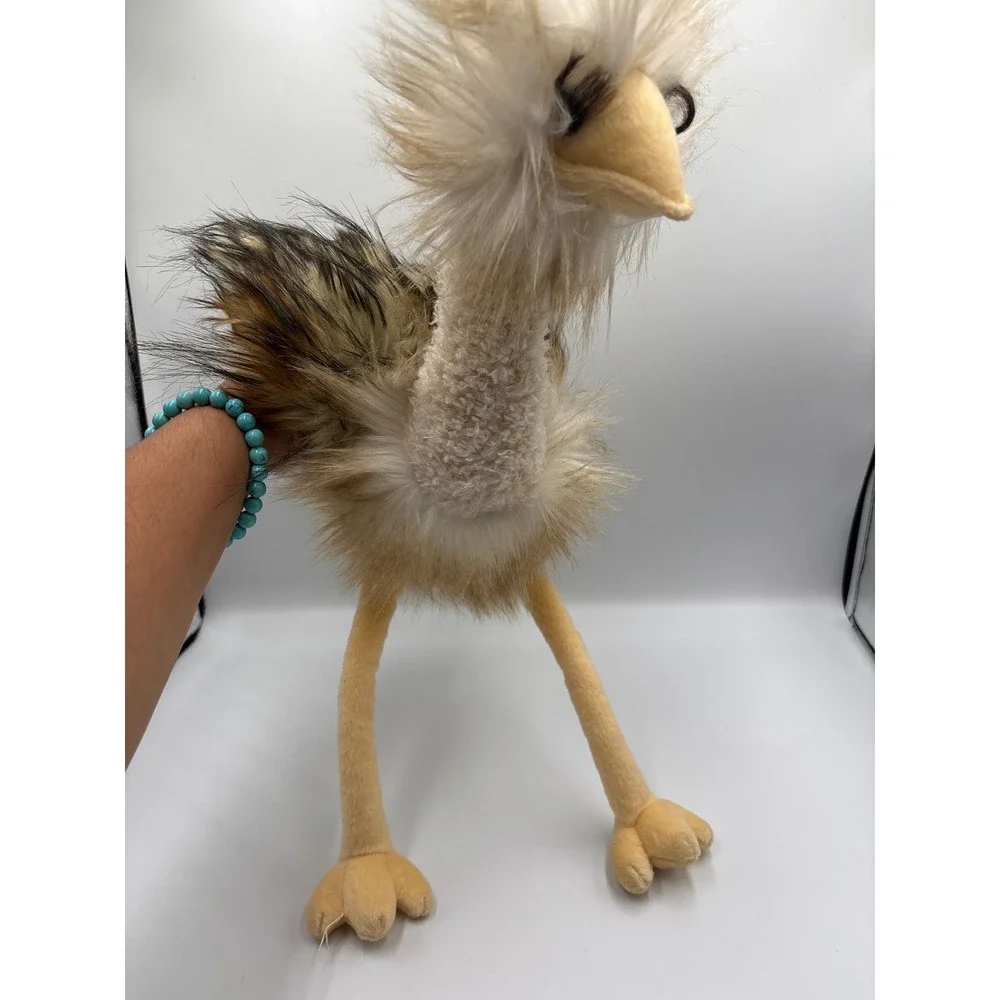 Douglas olivia ostrich
